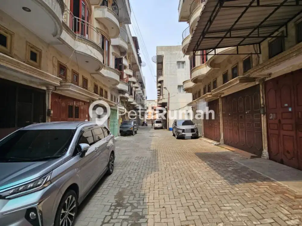 DISEWAKAN RUMAH JALAN KL YOS SUDARSO KOMPLEK GLUGUR MAS - MEDAN BARAT (vincent)