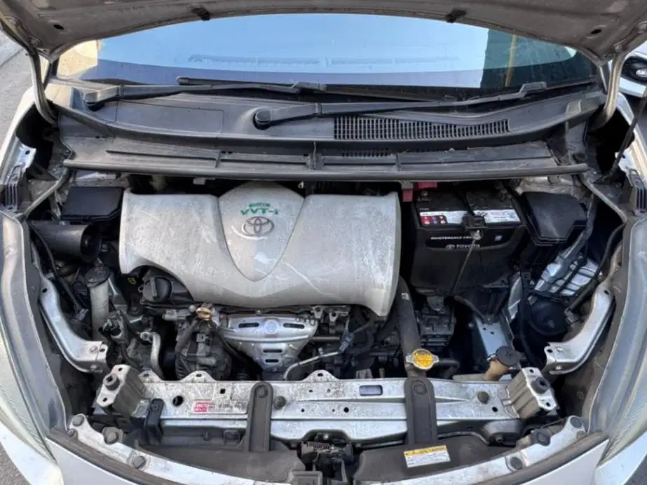 Toyota Sienta 1.5 G Bensin MT 2017 Silver  (GZ)