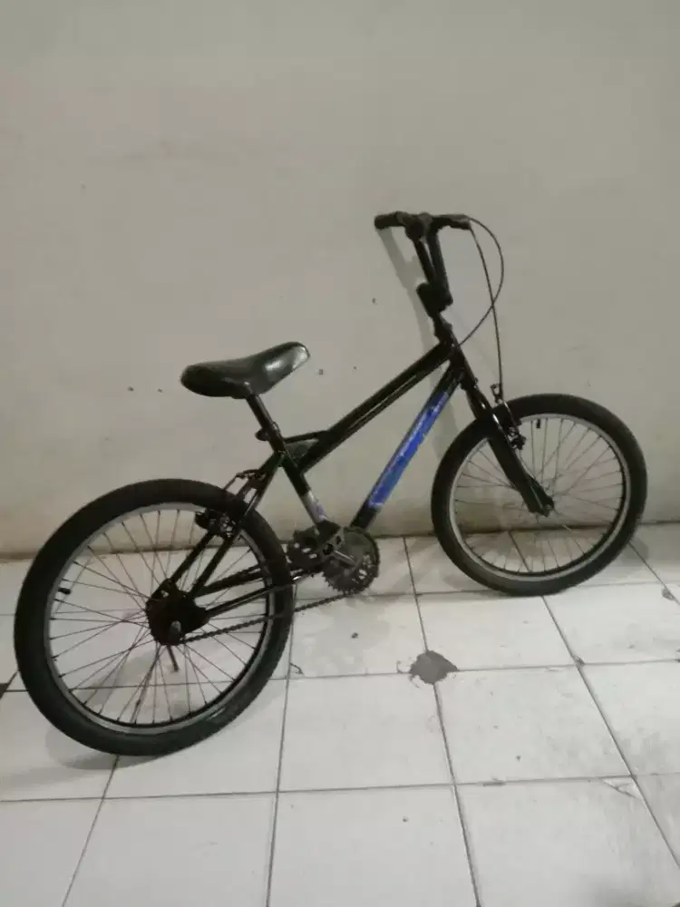 Jual sepeda BMX merk WIM cycle UK 20