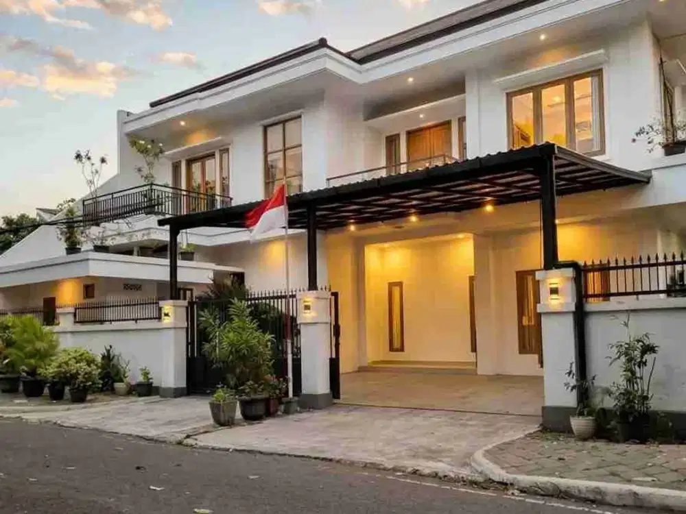 Rumah mewah lebak bulus dalam komplek dekat MRT Fatmawati