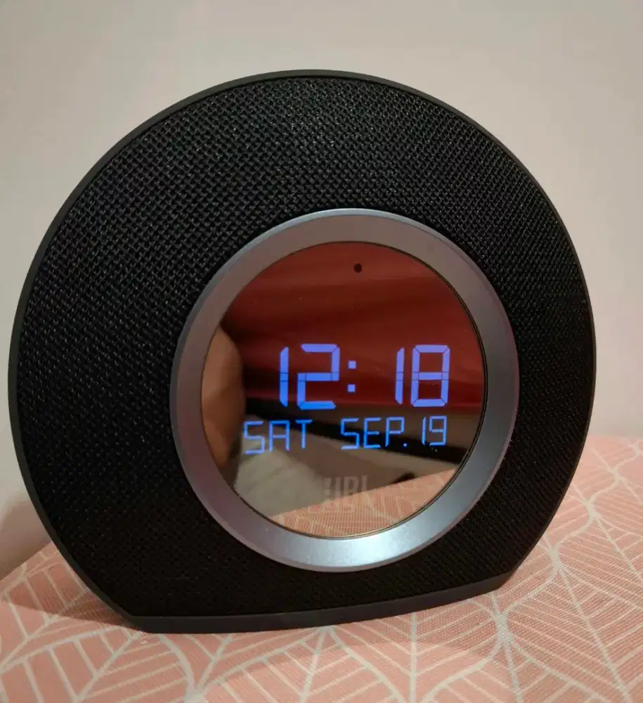 JBL Horizon Bluetooth Speaker Clock