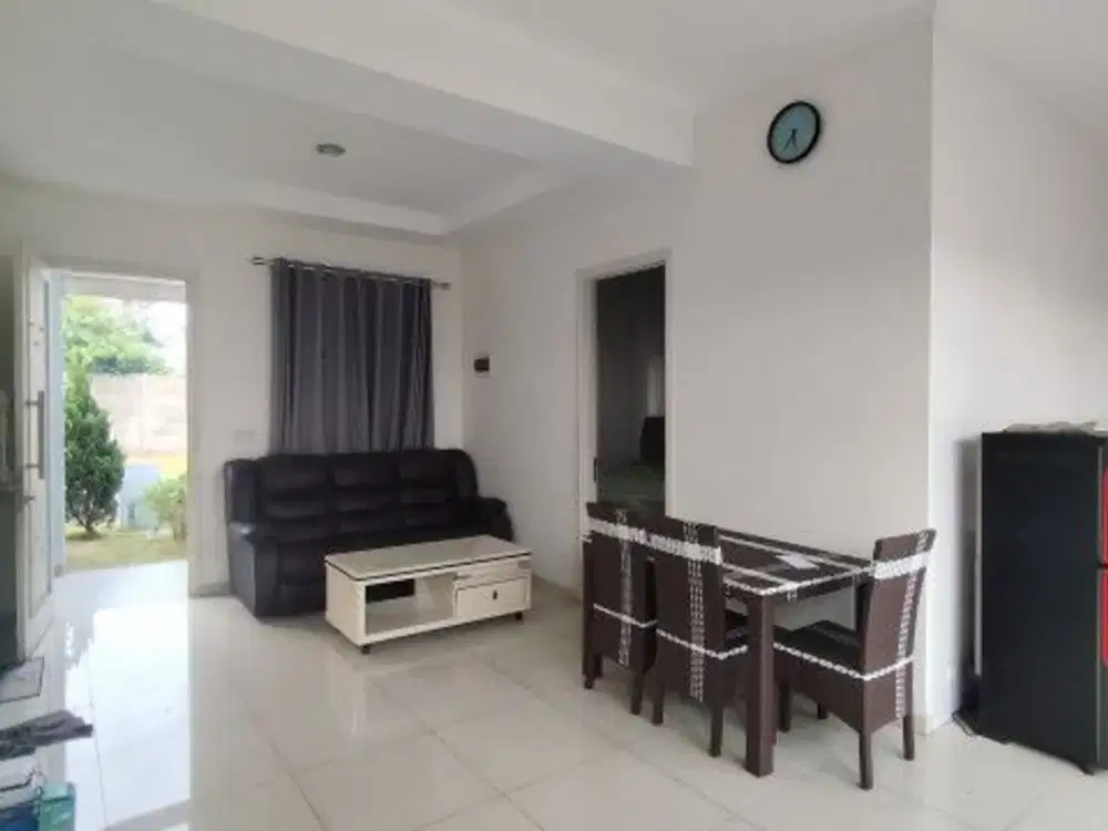 Rumah Furnished 2 Lantai AC Terpasang di Suvarna Sutera Tangerang 1KA0003S