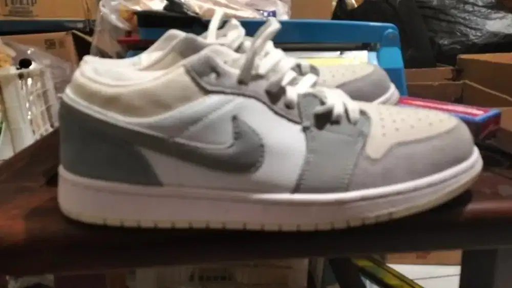 Sepatu Air Jordan 1 Low Paris