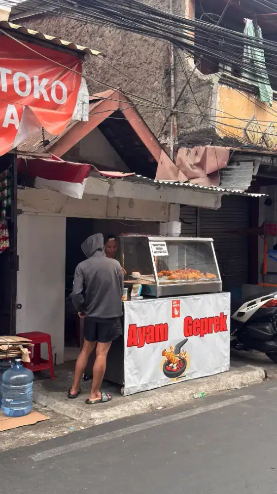 LOWONGAN KERJA: 
CREW AYAM GEPREK Jon Chick’n