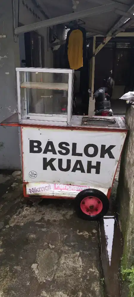 Di jual cepat grobak baslok . 450rb