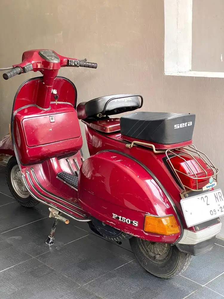 Vespa p150s Sera