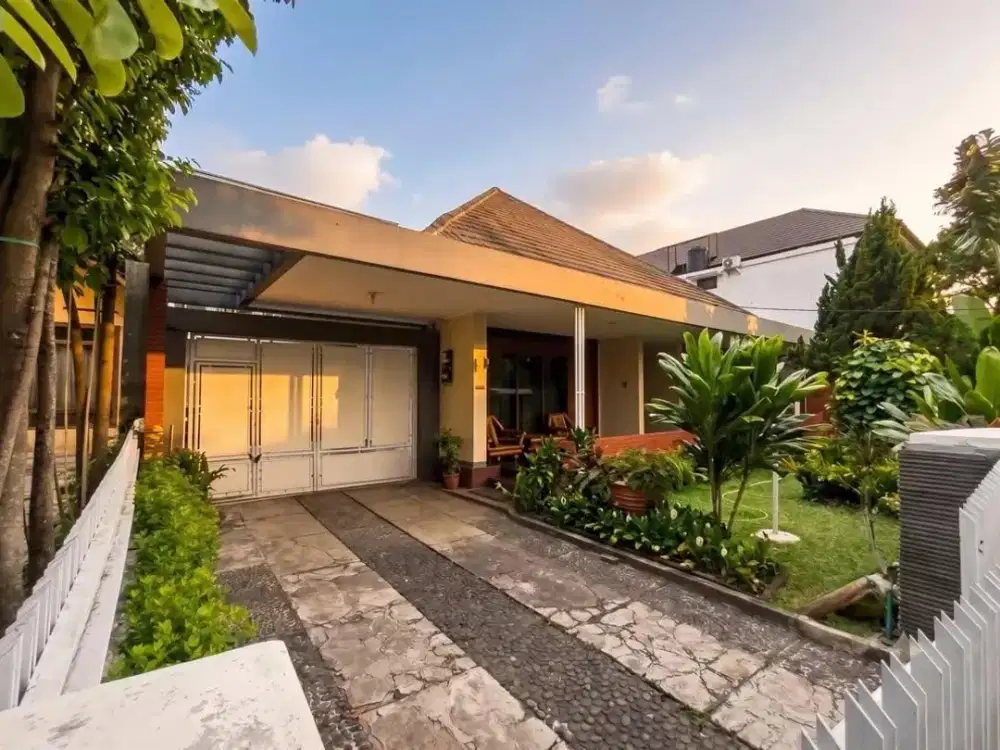 TERMURAH DIJUAL RUMAH SIAP HUNI COCOK UNTUK CAFE LOKASI DI RIAU BANDUNG