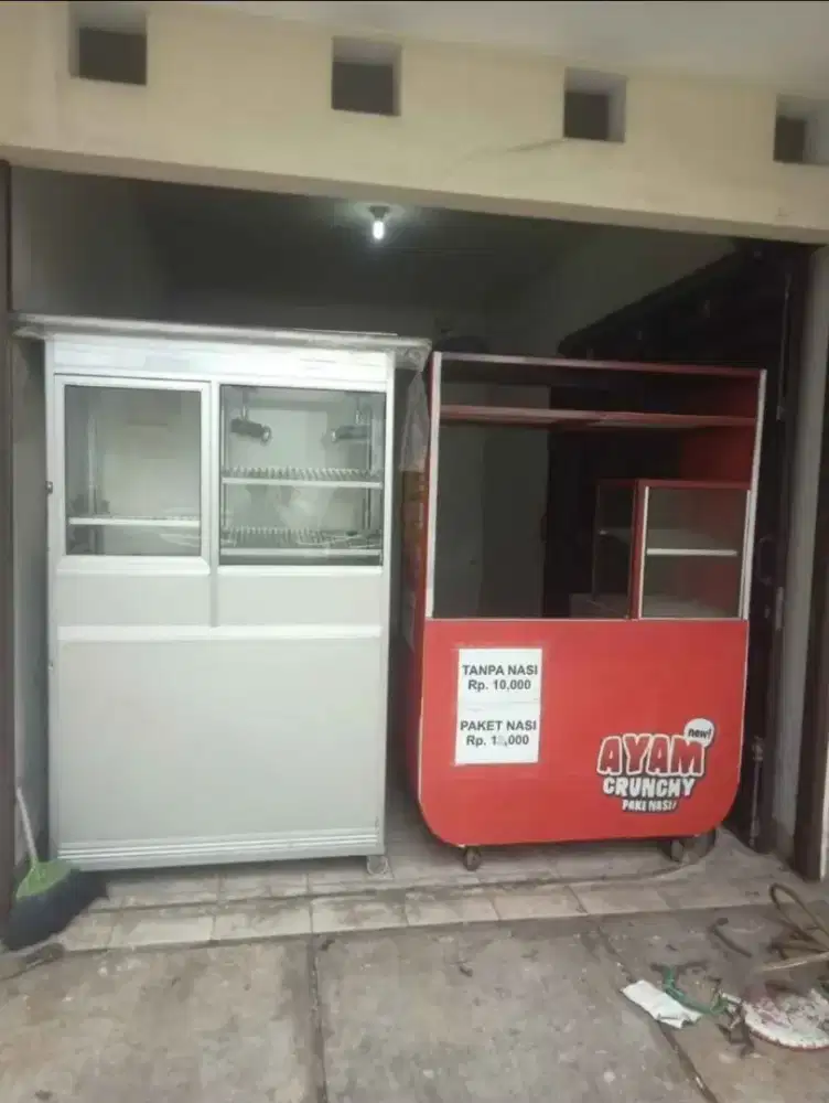 Dijual 2 Gerobak Borongan Murah
