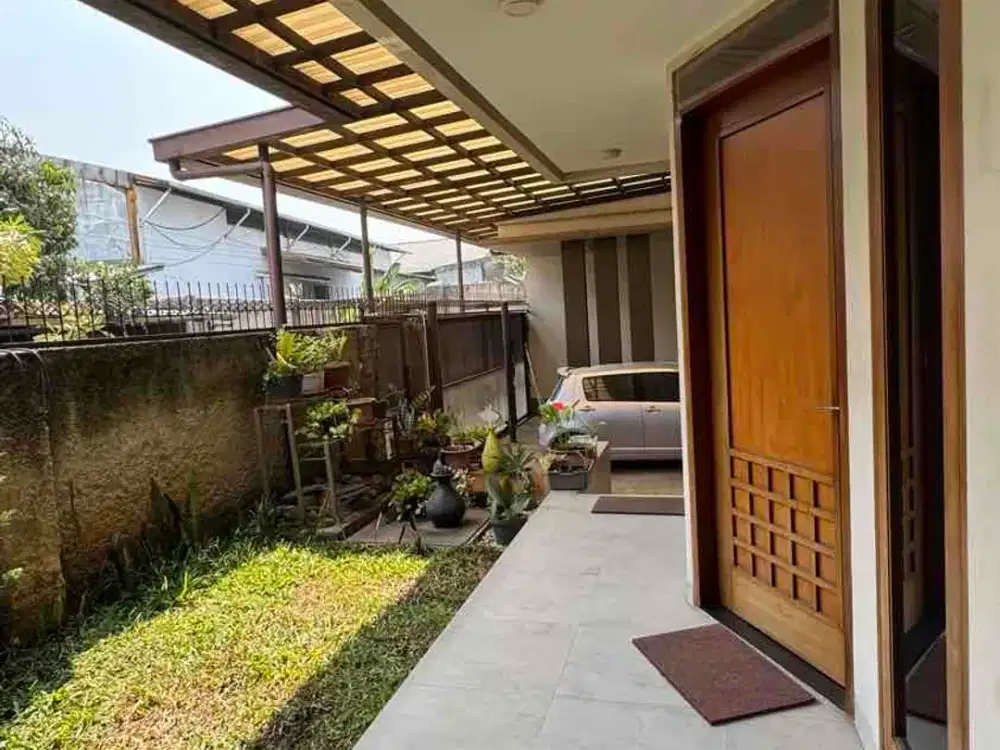 Dijual Rumah Premium dan Luas Taman Kopo Indah Bandung
