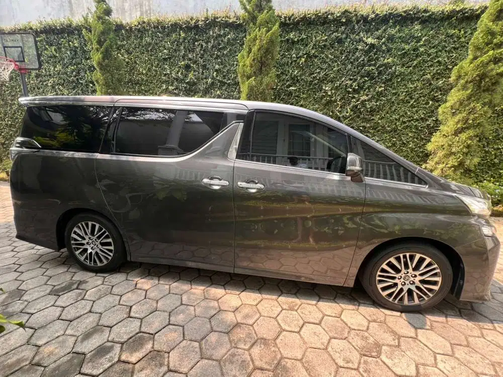 Toyota Vellfire 2015 Bensin