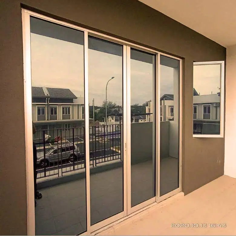 Specialist kaca film oneway satu arah stiker cermin unt rumah & kantor