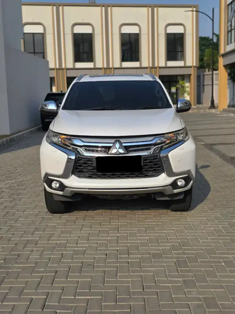 Mitsubishi Pajero Sport Dakar 4x2 A/T 2018
