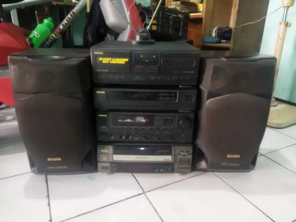 Tape compo Mini/Midi Hi-Fi buatan Jepang Aiwa Z-D5300LD
