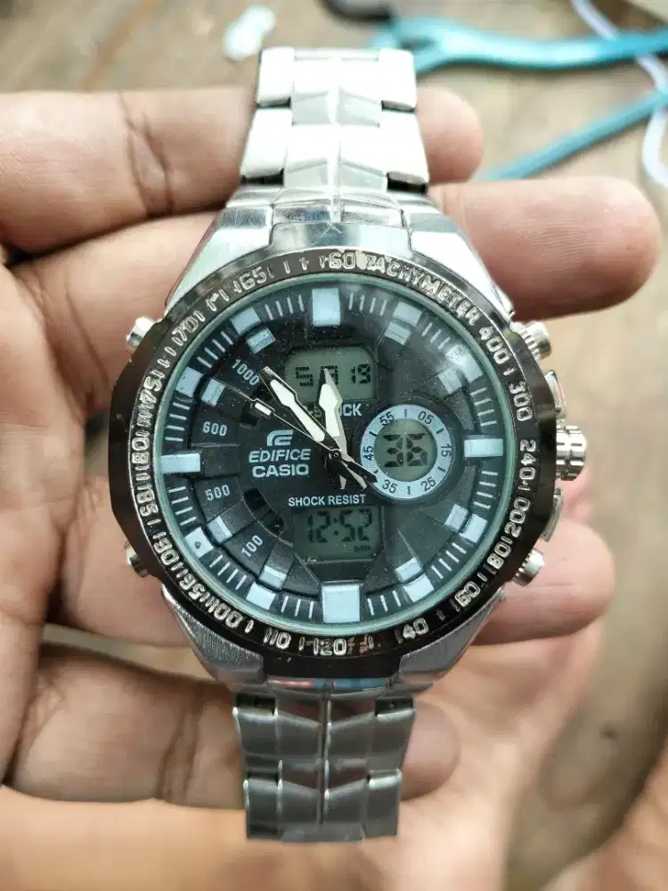 Jam tangan merk Casio edifice premium