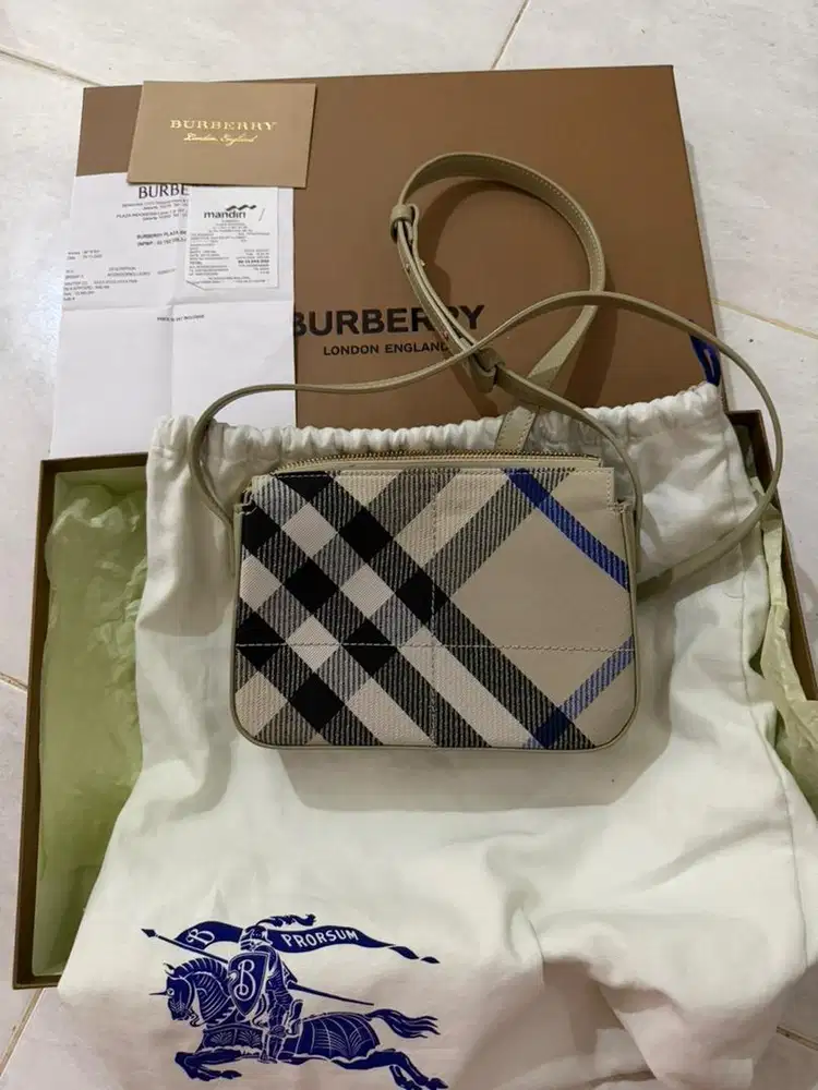 Burberry Tas Authentic Second