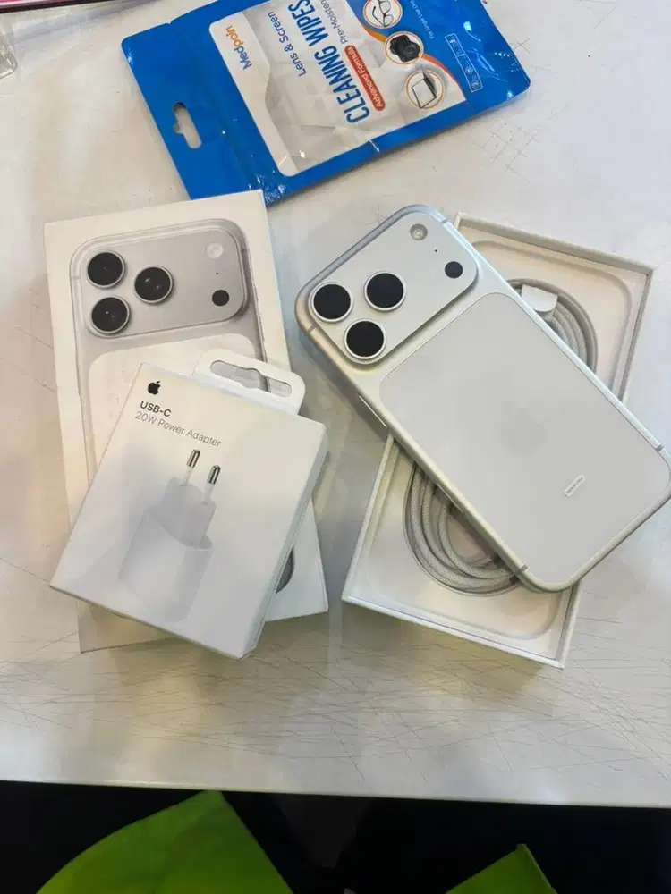 iPhone 17 Pro New iBox + Free Adaptor Original