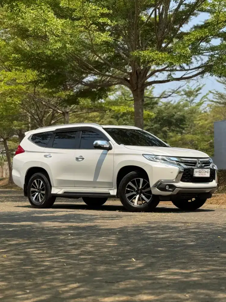 Pajero Sport Dakar 4x2 Diesel AT 2020