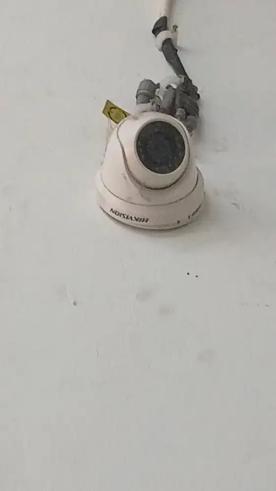 Cctv 6 kamera dan decordernya msh bagus dan layak pakai