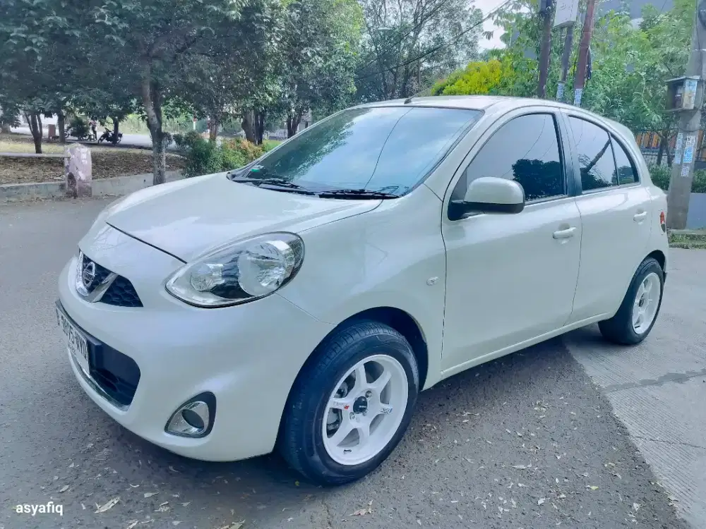 Nissan march 1.2 xs matic 2015