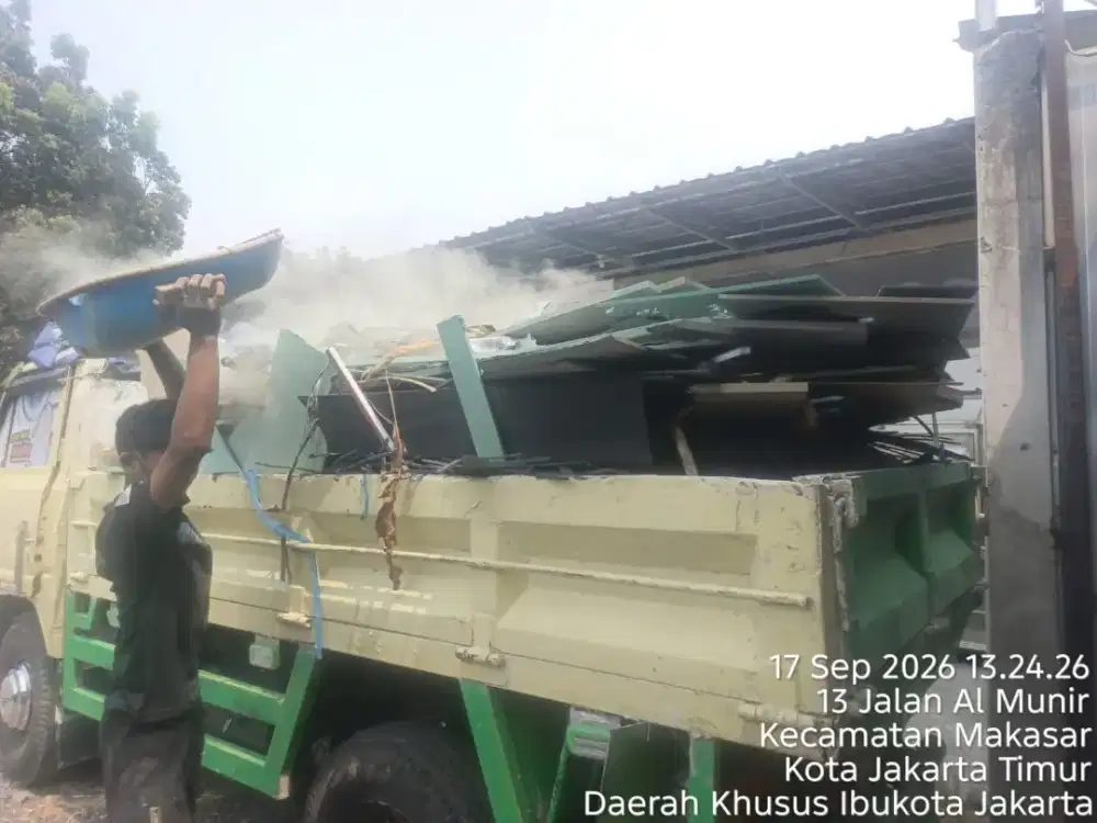 Jasa buang puing tanah