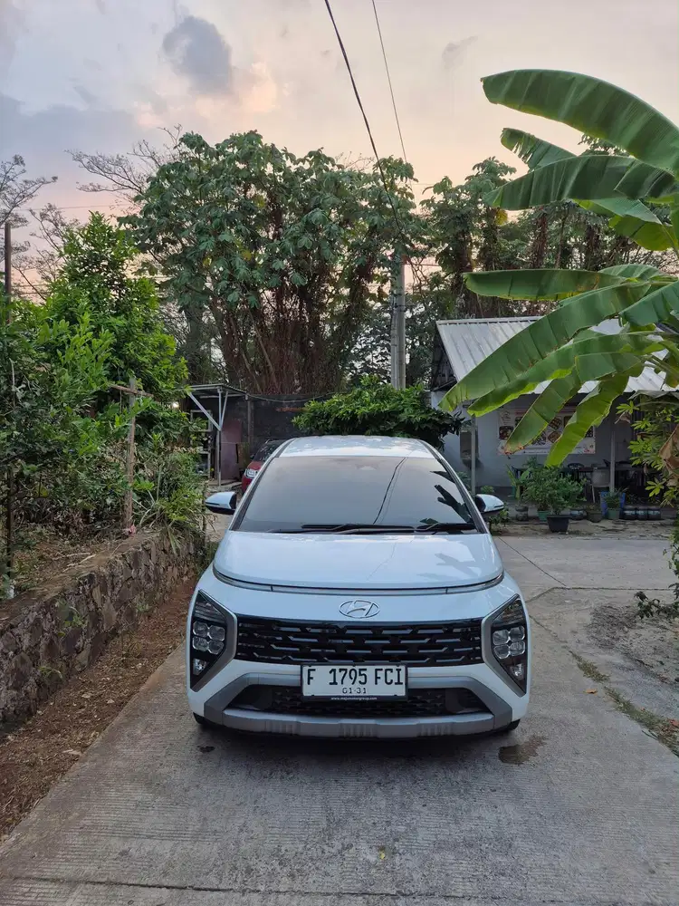 Hyundai Stargzer 1.5 Essential AT 2025 (Ganjil)