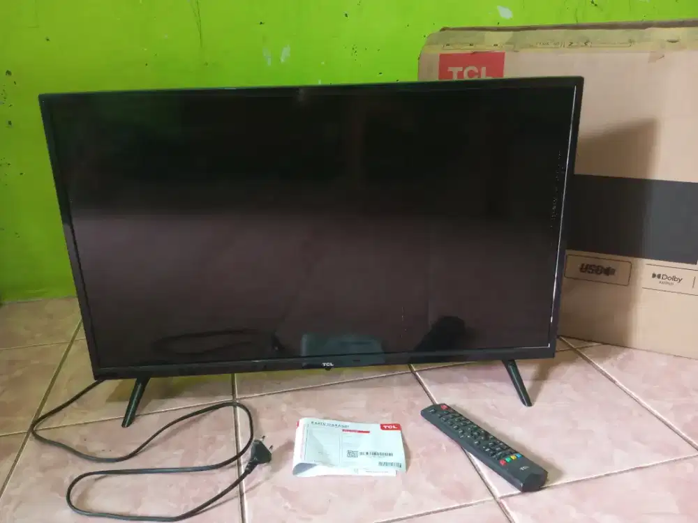 JUAL CEPAT/ BU TV LED TCL 32 INC ( nego )