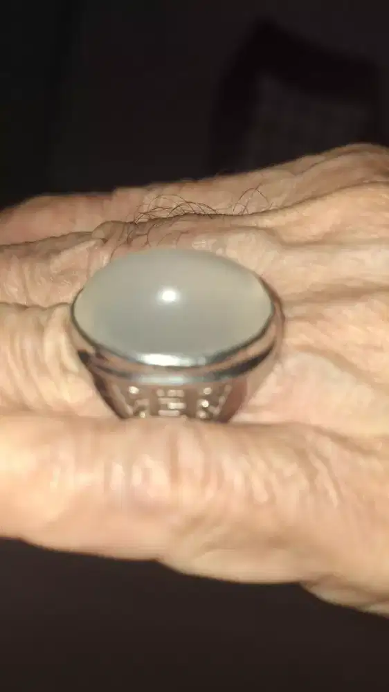 Di jual batu cincin