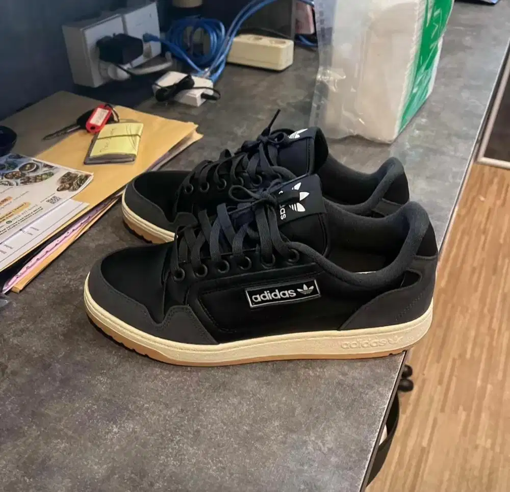 ADIDAS Sneakers Ny90