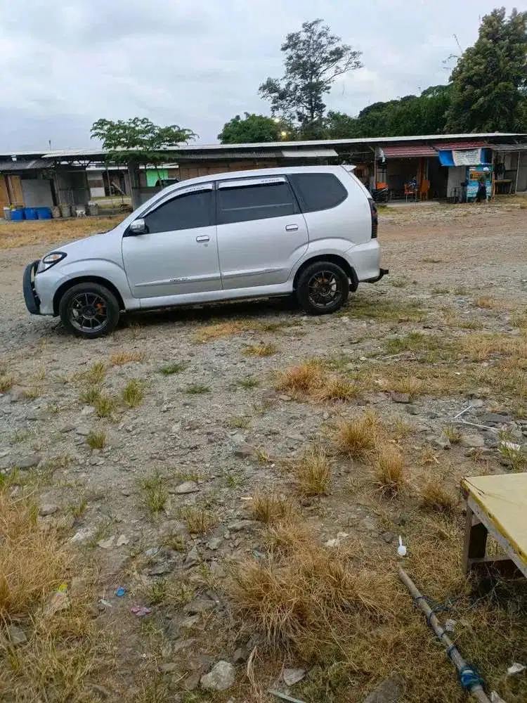 Daihatsu Xenia 2011 Bensin, nego sampai jadi, urgent