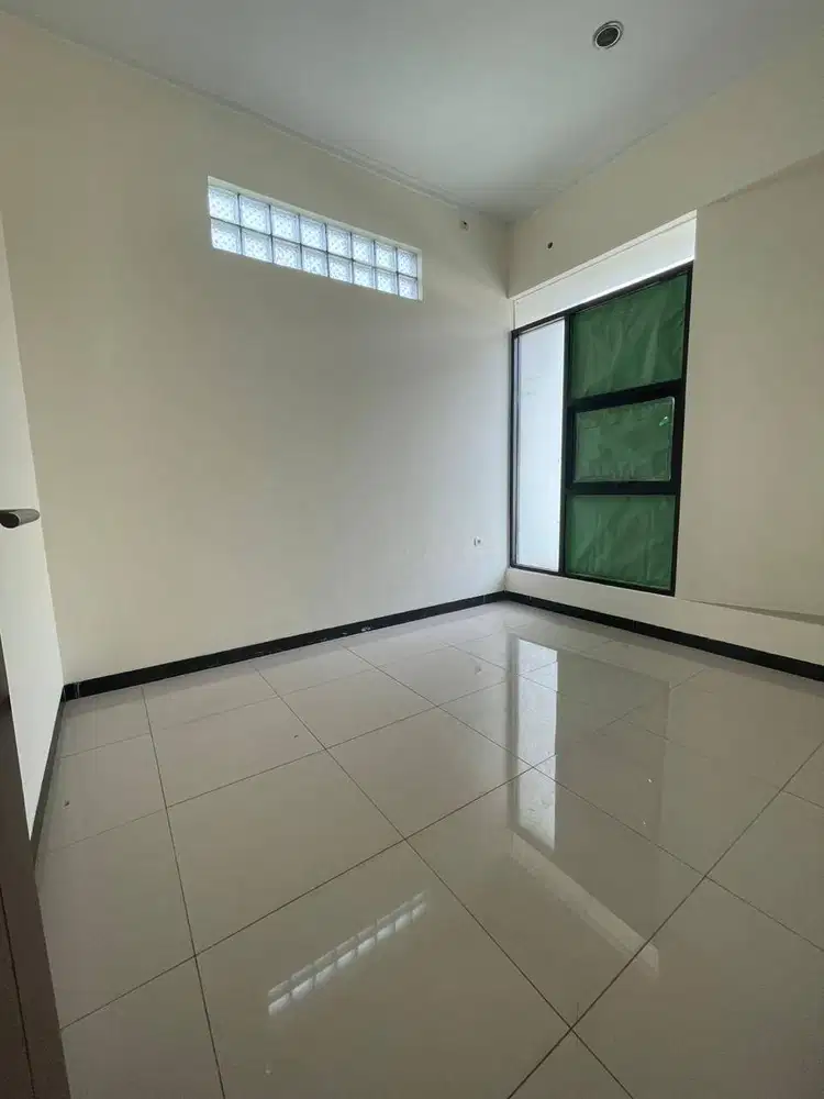 Dijual Rumah Siap Huni di Taman Kopo Indah (TKI) V