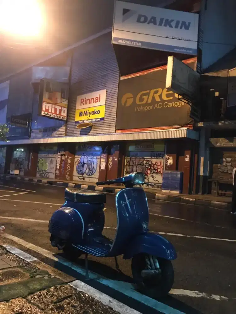 DIJUAL VESPA SUPER 1975