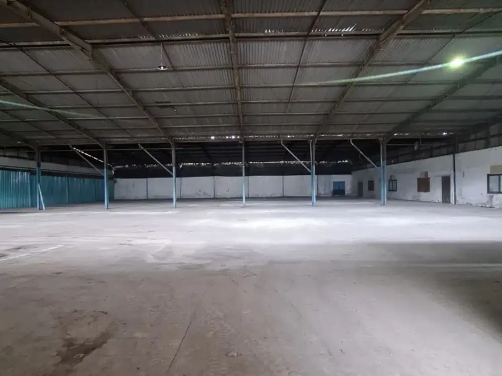 Gudang Bersama Moh Toha Bandung Akses kontainer