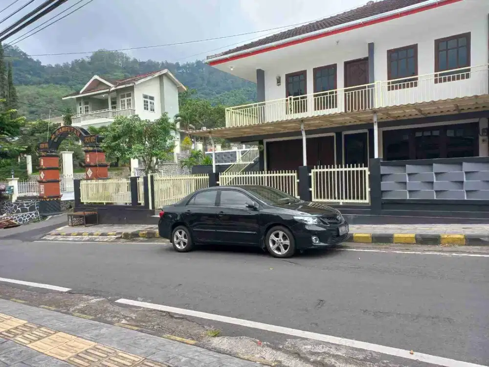 Rumah Villa Wisata Songgoriti Kota Batu