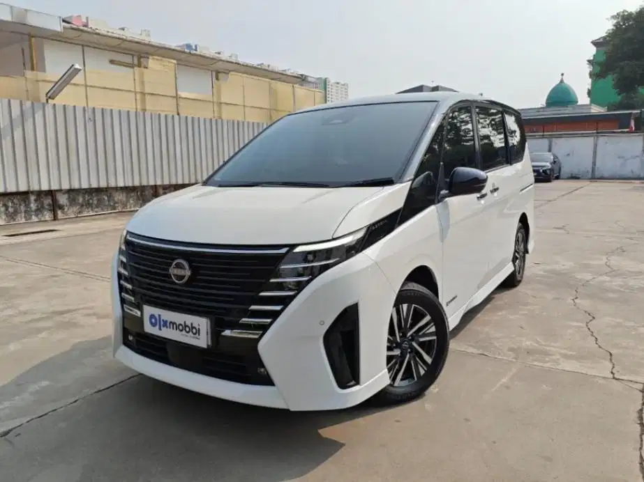 Nissan Serena 1.4 Highway Star ePower Two Tone Bensin-AT 2025