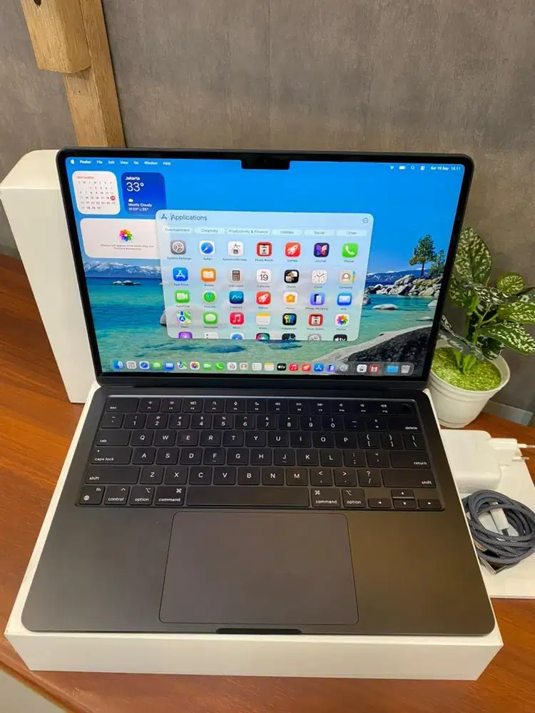 MacBook Air M2 13.6Inch 16/256GB Midnight iBox