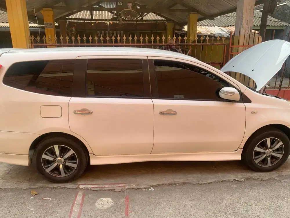 Grand Livina HWS 1.5 AT