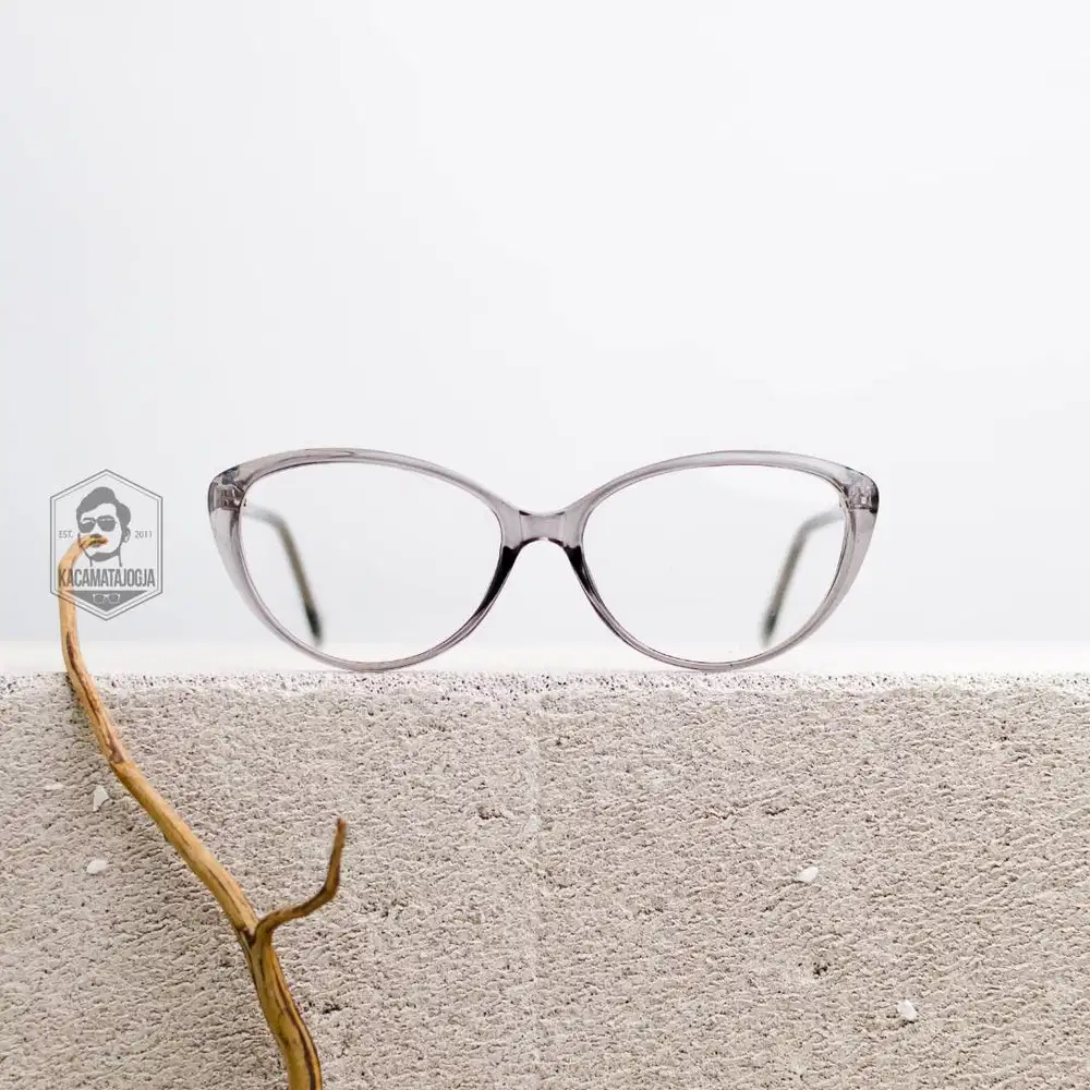Kacamata Jogja - Kacamata Cat Eye Minimalis - Sweta 03