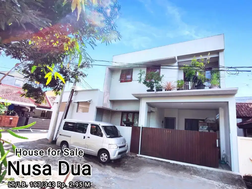 Rumah 2 Lantai Konsep Arsitektur Tropis Dijual, di Nusa Dua