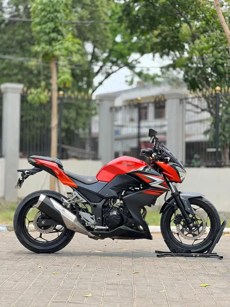 KAWASAKI Z250 FI ORANGE 2014 KM LOW PAJAK PANJANG SIAP GASS
