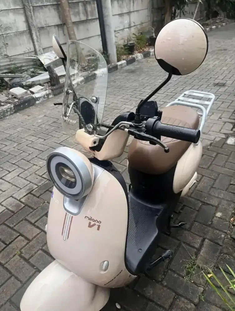Sepeda listrik united milano v1