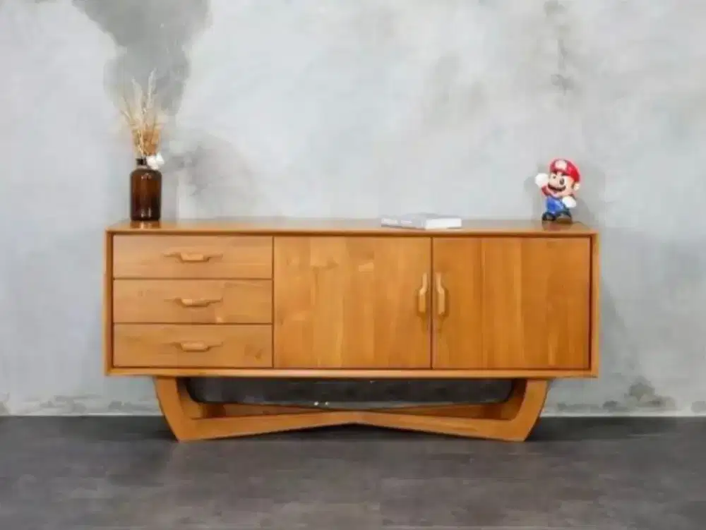 Meja kabinet kantor