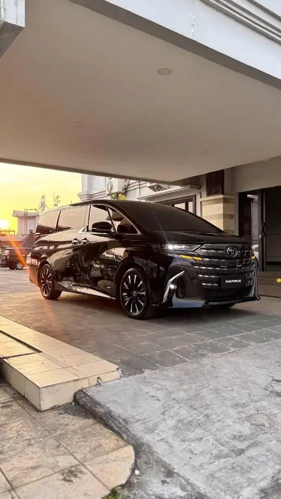 Km 4rb Toyota Alphard 2.5 G Hybrid 2024
