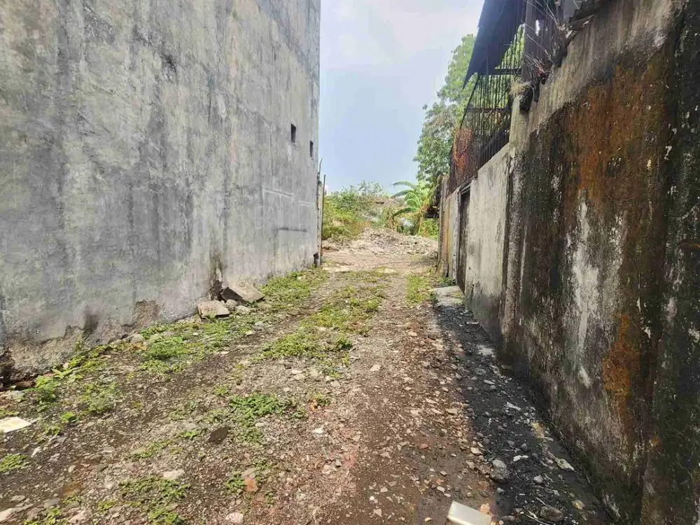 DIJUAL TANAH DAN BANGUNAN