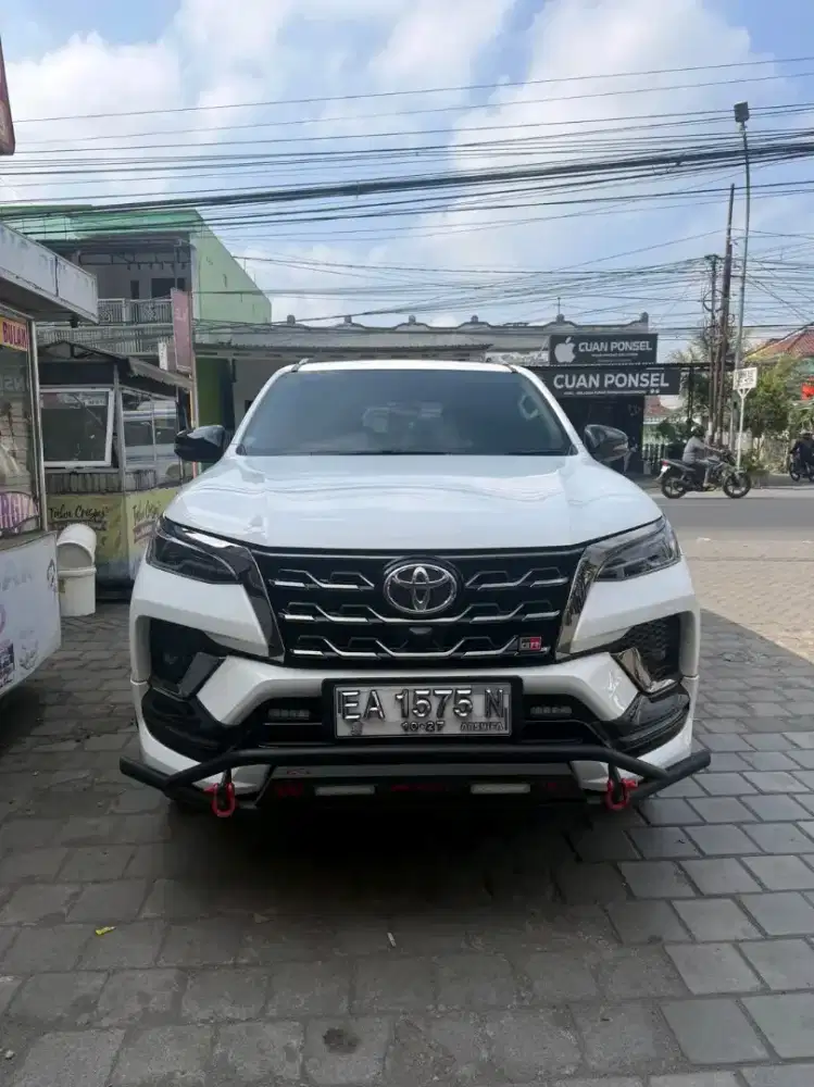 Dijual Toyota Fortuner GR 2.8 2022 Kondisi Super Istimewa