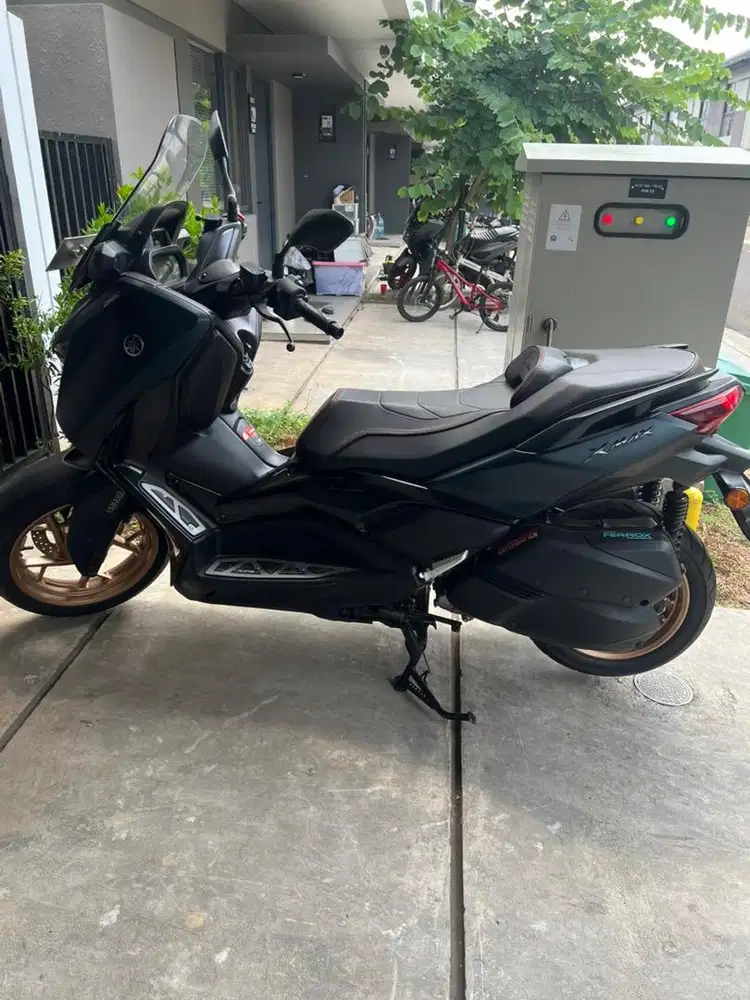 Yamaha XMAX 2023 LIKE NEW Matte Green Hijau