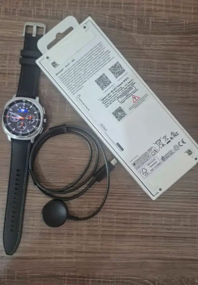 Samsung Galaxy Watch 8 Classic (Bluetooth, 46 mm)
Spt
Baru