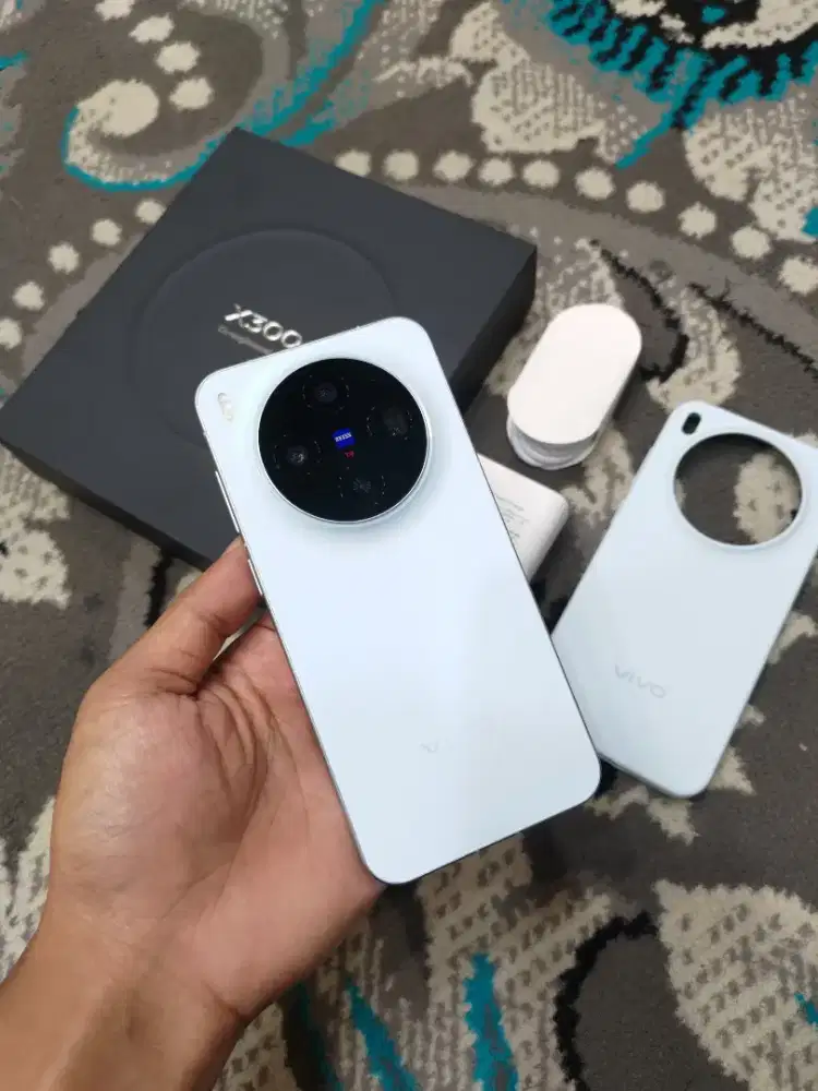 Vivo X300 12/256 Fullset Original Like New