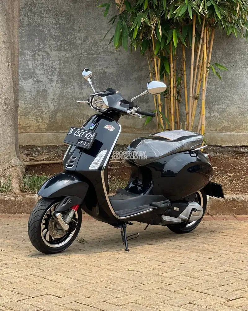 JUAL MURAH VESPA SPRINT 150 IGET ABS FACELIFT 2022 MULUS