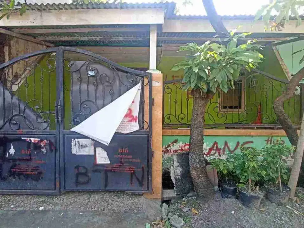 DI JUAL RUMAH

PERUM GRESIK KOTA BARU
JLN : BALI 1 NO 25
KEL. : ROOMO
KEC. : MANYAR
KAB  : GRESIK