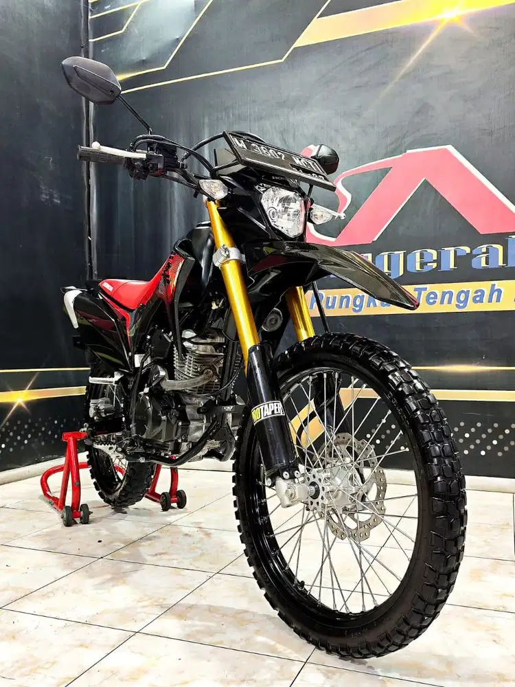 Honda CRF 150L Black Glossy Mulus Mewah Th 2021. Anugerah Motor